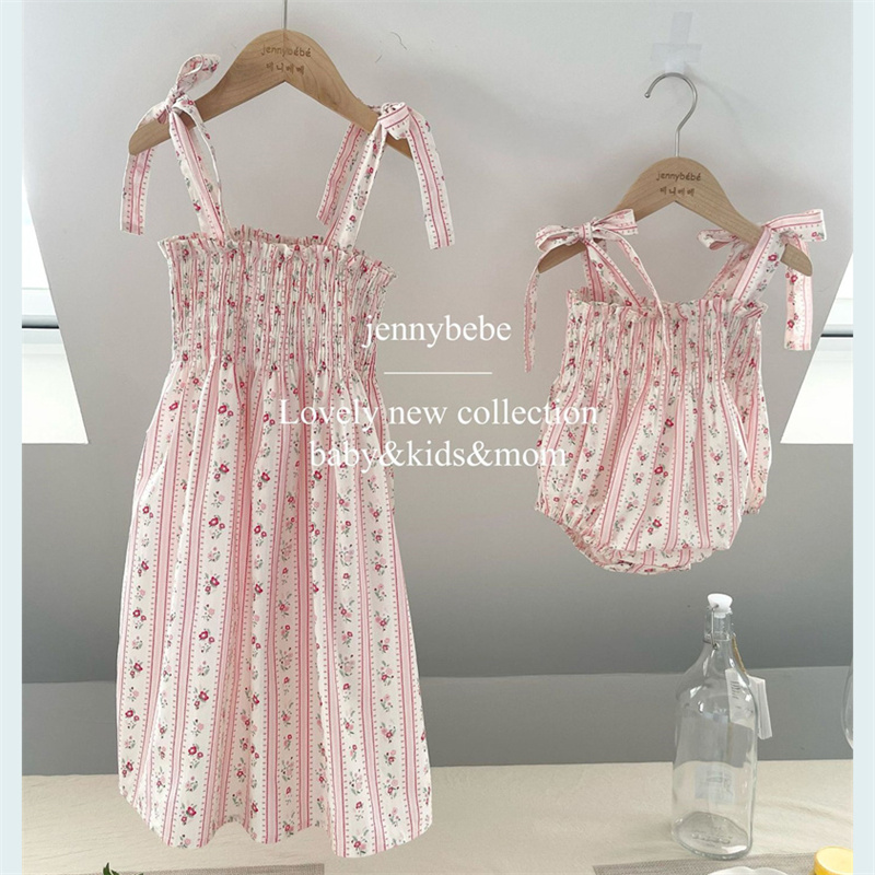 Sweet Little Girls Strap Rompe - Baby Clothing Online 评论和价格